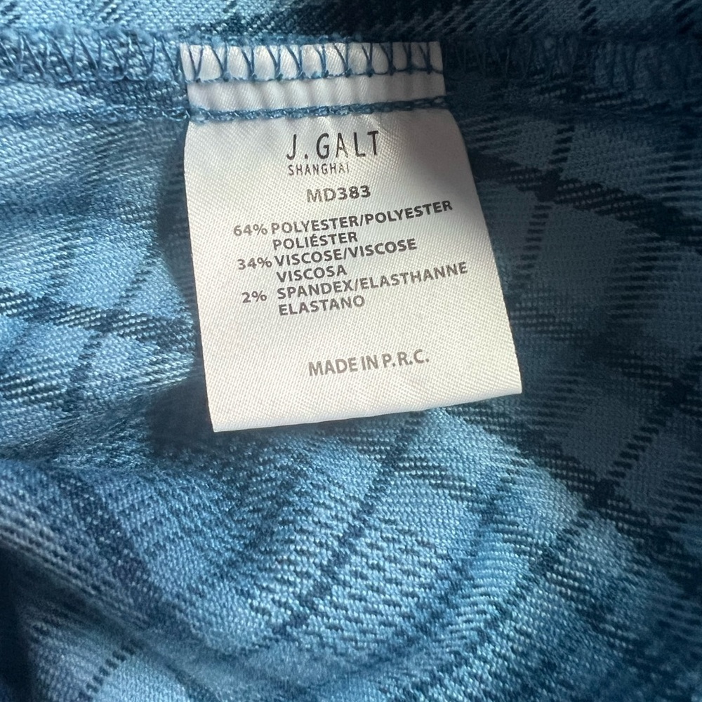 John Galt Blue Hued Plaid Women's Mini “Wrap” Skirt W/ Waist Buckle Detail. - Picture 8 of 9